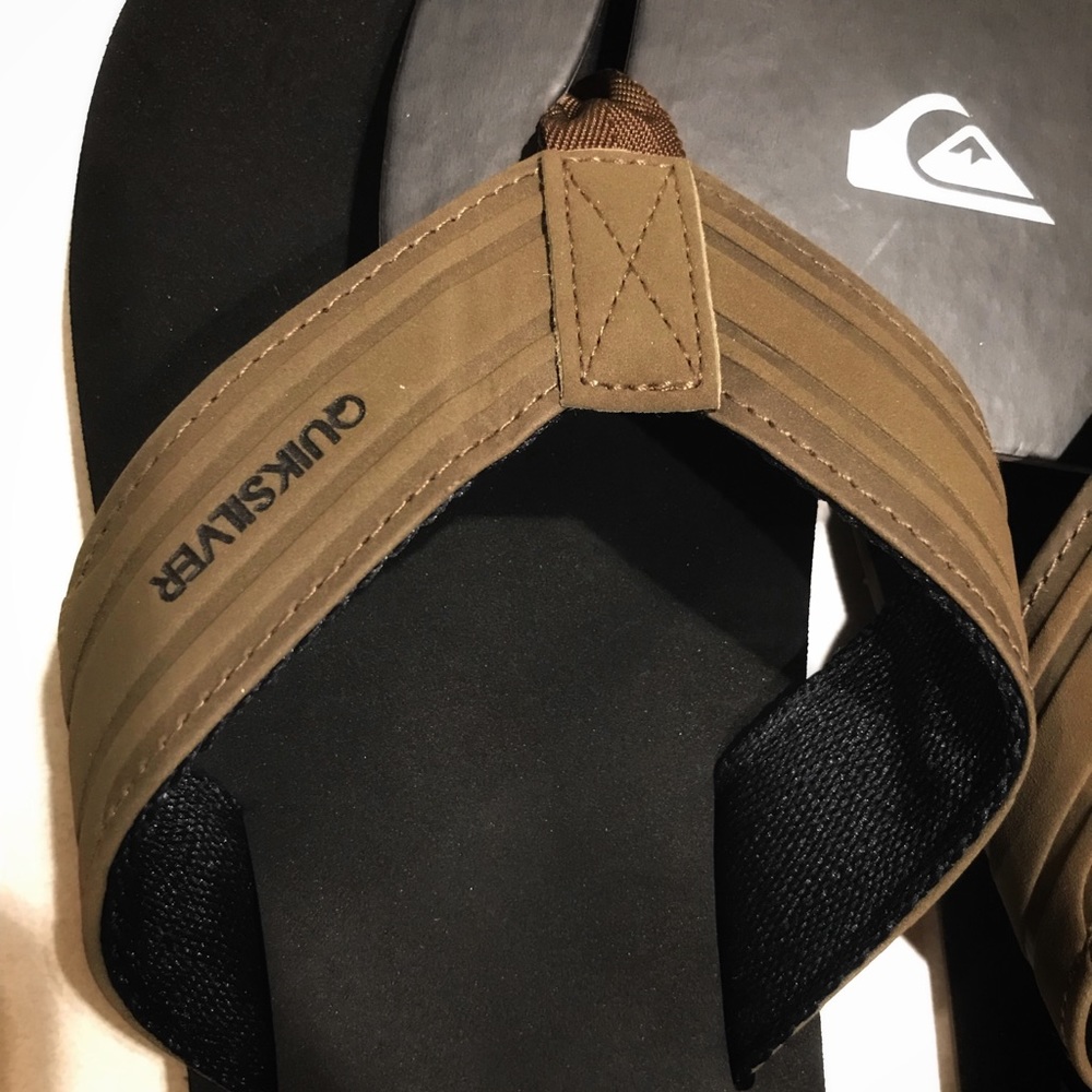 Quicksilver Men’s size 11 (44) sandals. Brand new!